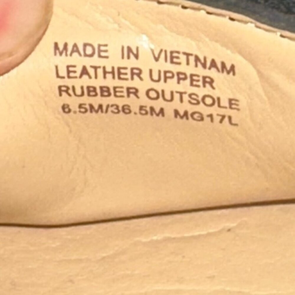 Michael  Kors Size 6.5 - Picture 7 of 7